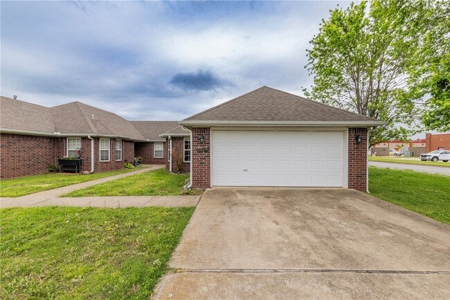Photo - 255a Ravenwood Blvd