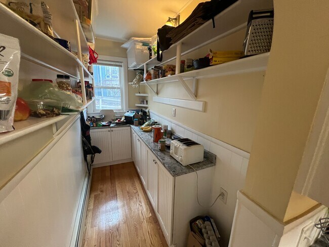 Photo - 29 Cameron Ave Unidad 1