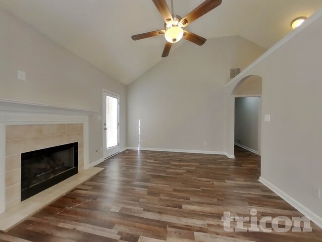 Photo - 7205 Brittany Way