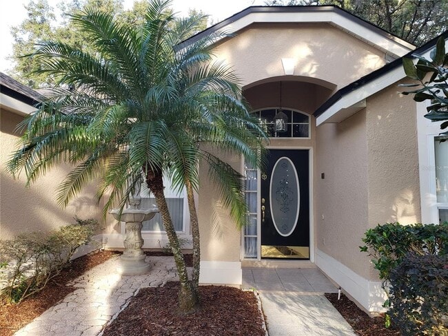 1612 Sweetwater W Cir