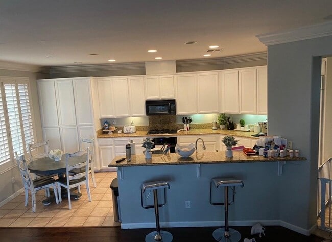 Photo - 108 Thelen Ct