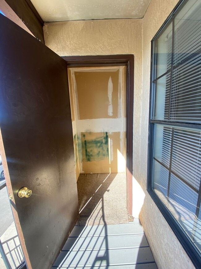 Photo - 132 Erbbe St NE Unit Apt 4