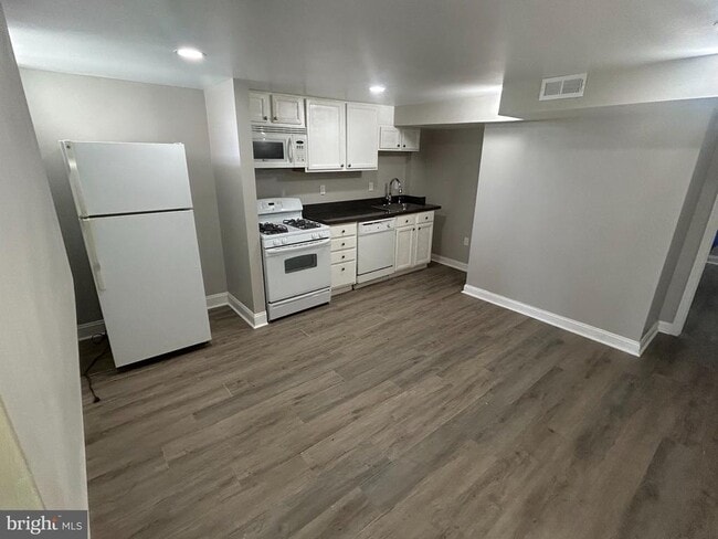 Photo - 5839 Benton Heights Ave Unit 1