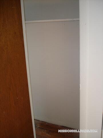 Photo - 28 S Huntington Ave Unidad 300