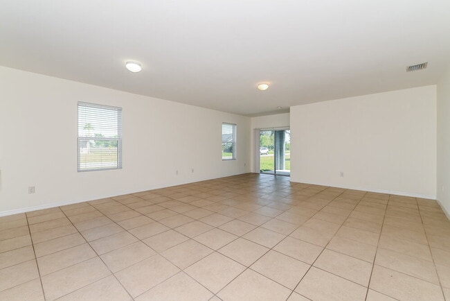 Photo - 2605 SE 4th Ave