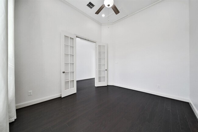 Photo - 11030 Sarah Bluff Ln
