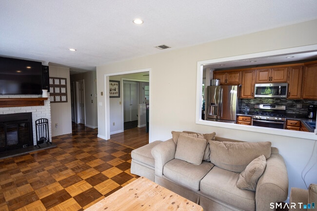 18 Pinewood Shores
