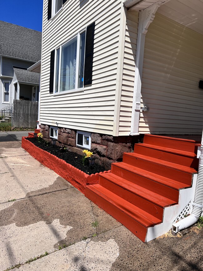 Photo - 10 Loveland St