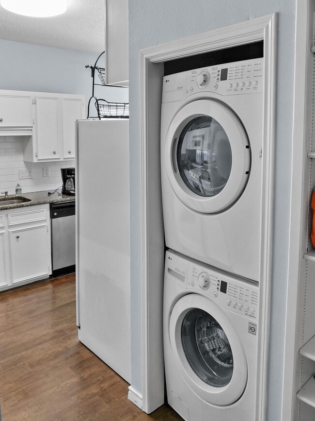 Photo - 2414 Longview St