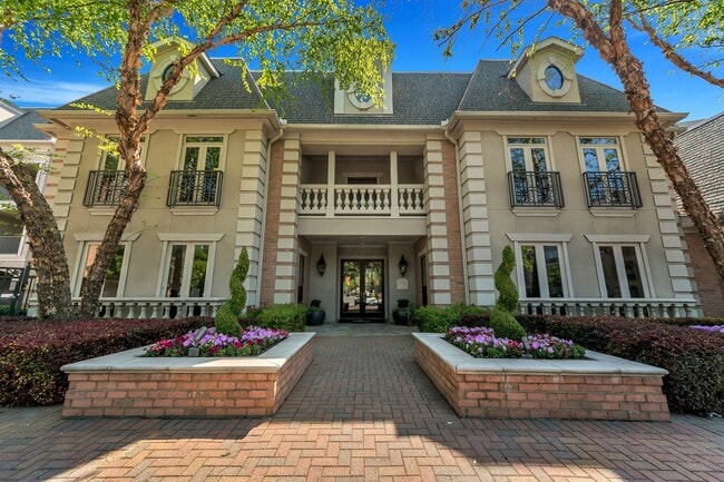Renaissance at Preston Hollow