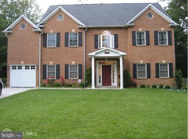 Building Photo - 6711 Greendale Rd