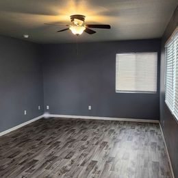 Photo - Twenty on Mountain View