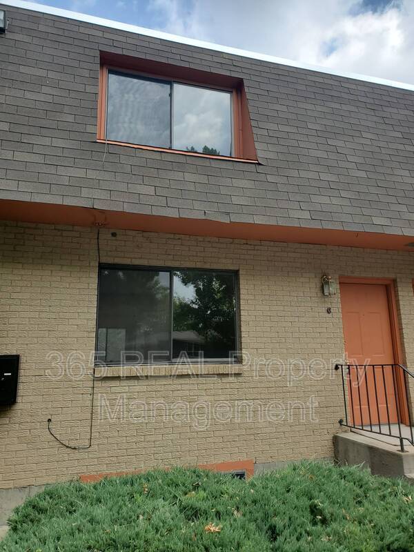 Building Photo - 2141 28th Ave Ct