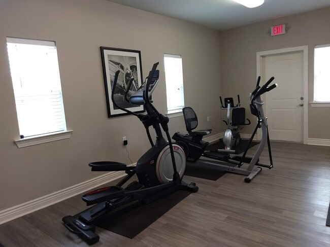 Gimnasio en las instalaciones - Citrus Cove Apartments