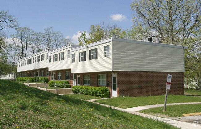 Robinwood Townhomes - Robinwood Townhomes
