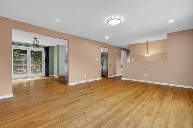 Photo - 7 Briarwood Rd