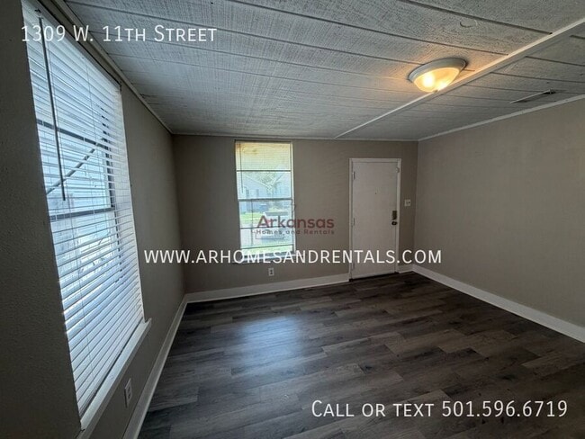 1309 W 11th St