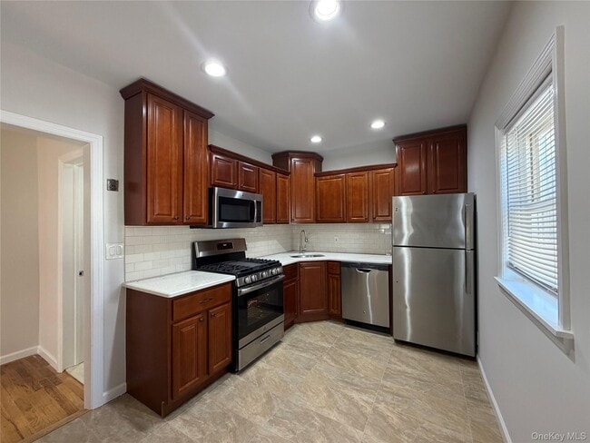 Photo - 7311 Avenue W