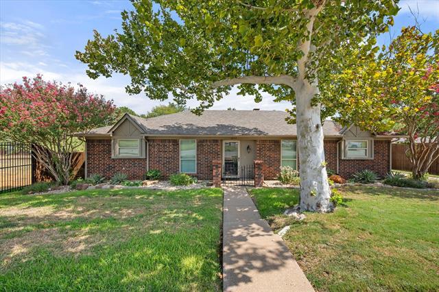3204 Brown Trail