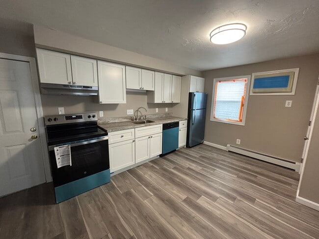 Photo - 10 Henchman St Unit R