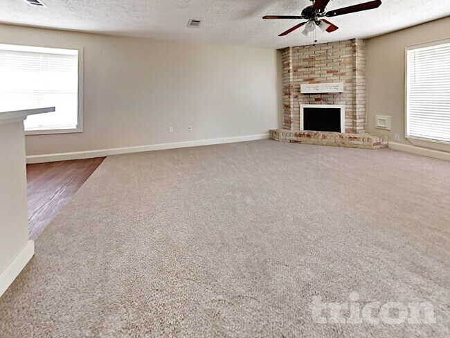 Photo - 24019 Lone Elm Dr
