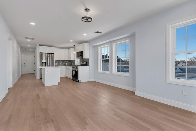 Photo - 10 Anthony Ave Unit 2