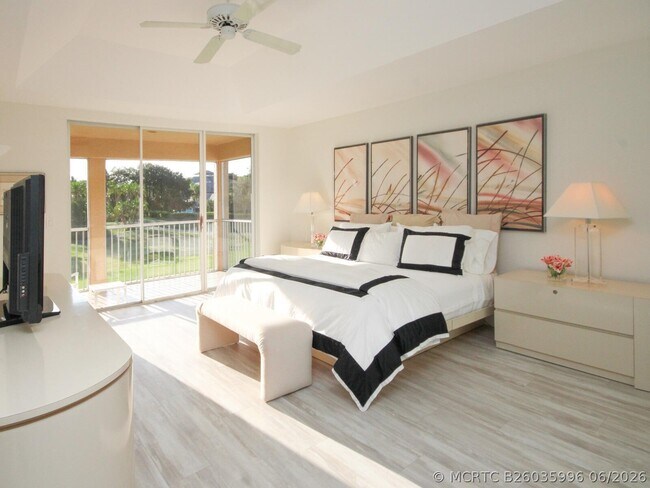 11877 Pebblewood Dr Unit 202