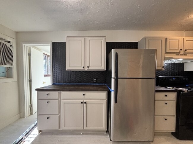 Photo - 1395 S 900 E