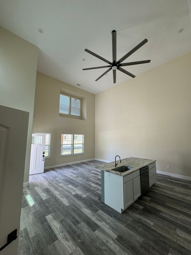 Building Photo - Peaster ISD Modern Living at its best - HI...