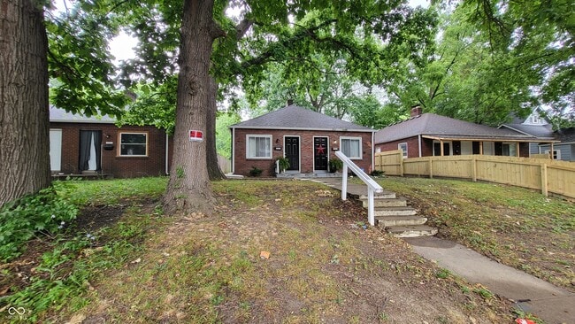 Photo - 1114 N Dearborn St House