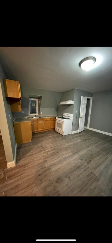 Building Photo - 733 S 14th St Rental