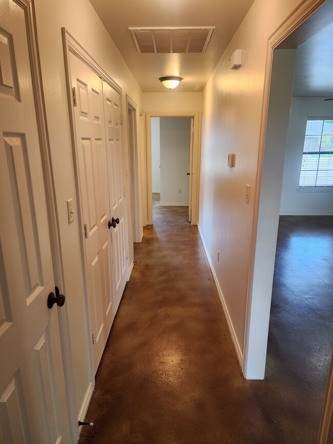 Photo - 13370 Country Meadow Ln