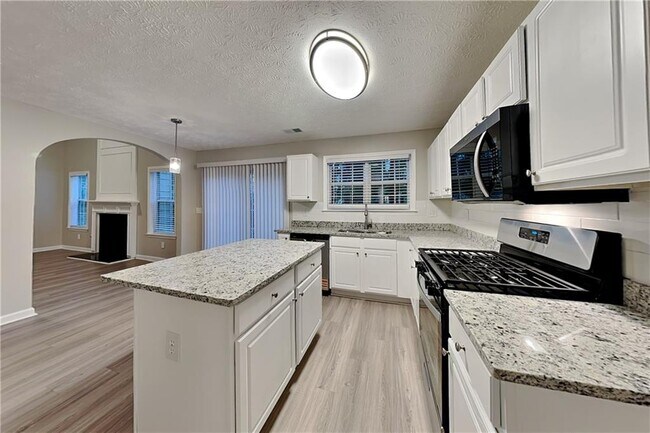 Photo - 400 Manor Glen Dr