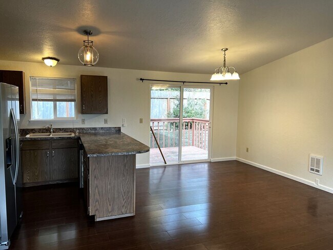Photo - 8989/8987 Hoot Ridge Lane NW Unidad 8989