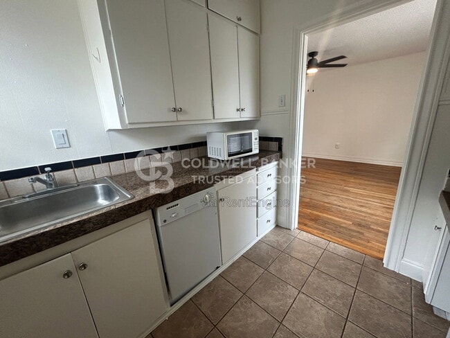 Photo - 2405 16th St Unit B