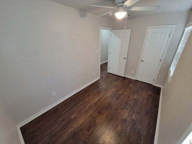 Photo - 900 N 8th St