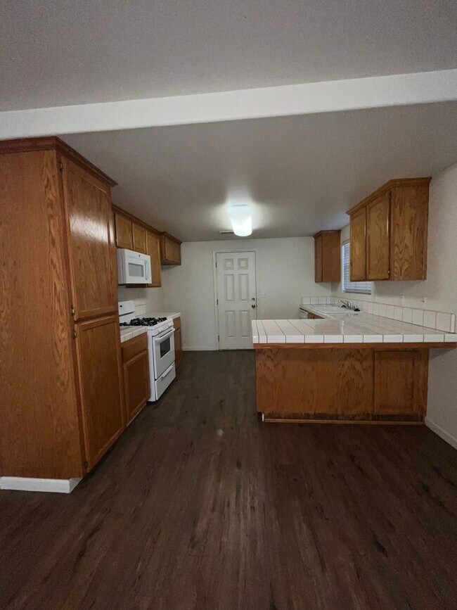 Photo - 2404 Unit 2304