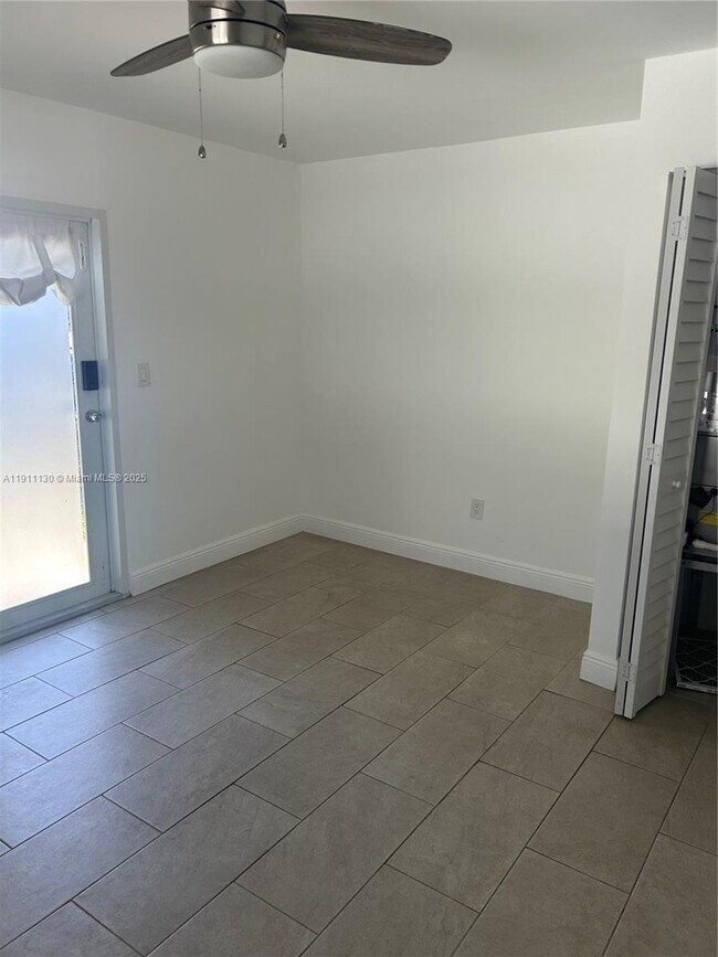 Photo - 711 NW 55th St