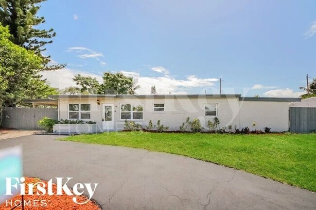 Photo - 500 NE 61st St House