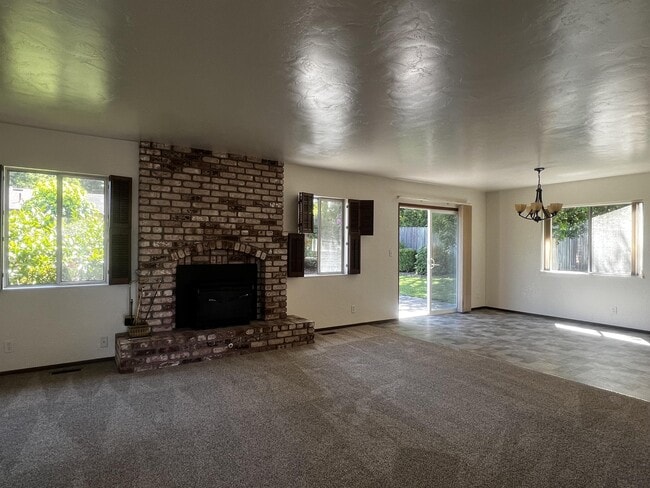 Photo - 2808 Harrison Ave Casa