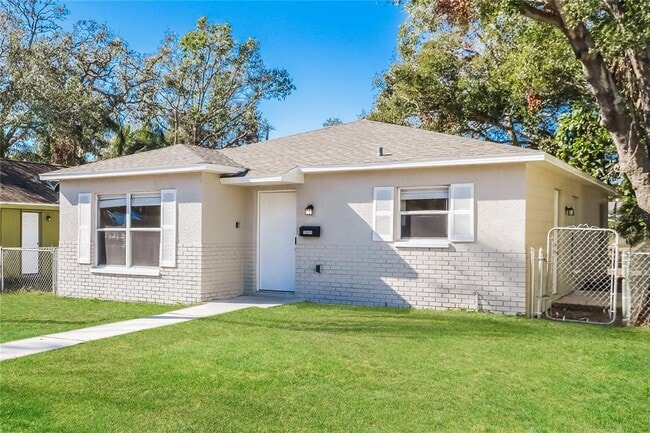 Photo - 2045 14th St S