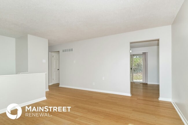 Photo - 87 Edward Dr