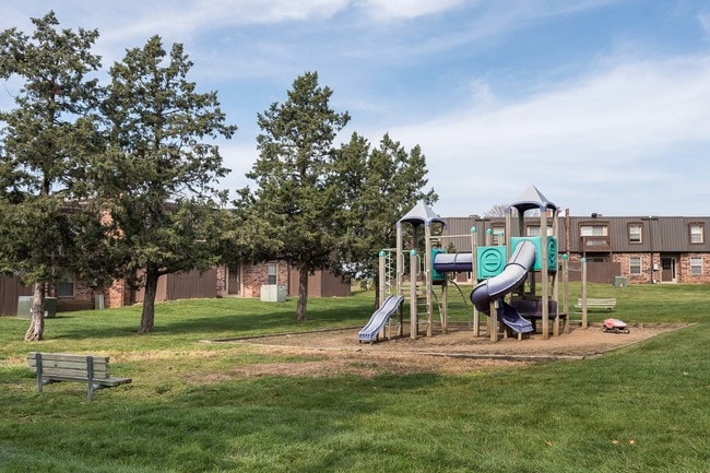 Photo - London House Apartments