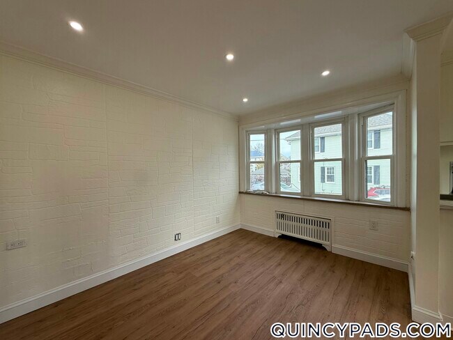 Photo - 522 Hancock St Unidad B