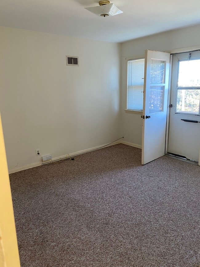 Photo - 2408 S 92nd St Unit #4