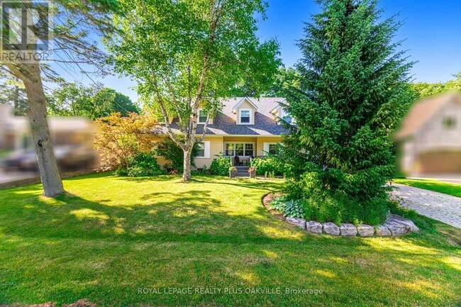 Photo - 43 Ravina Crescent