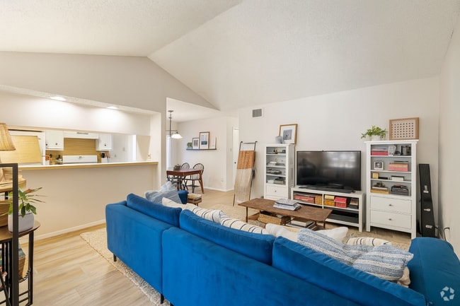 Building Photo - 1202 Dobie Dr Rental