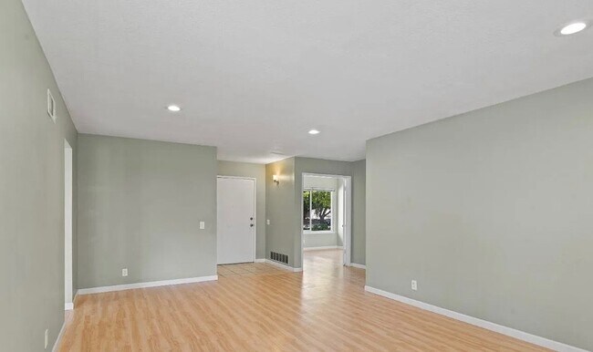 Photo - 6109 Lean Ave