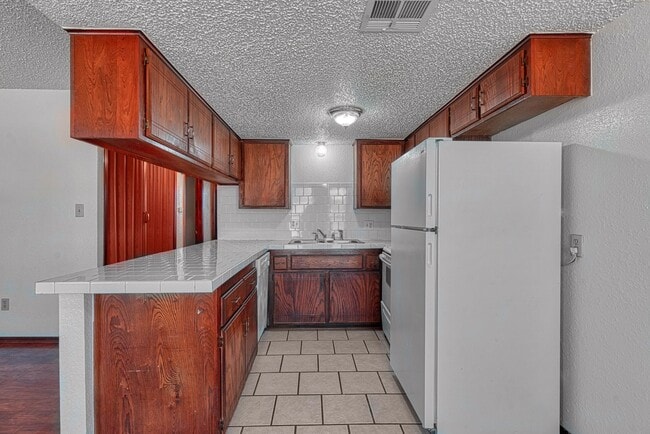 Photo - 1012-1014 N 5th Unit 1012 N 5th