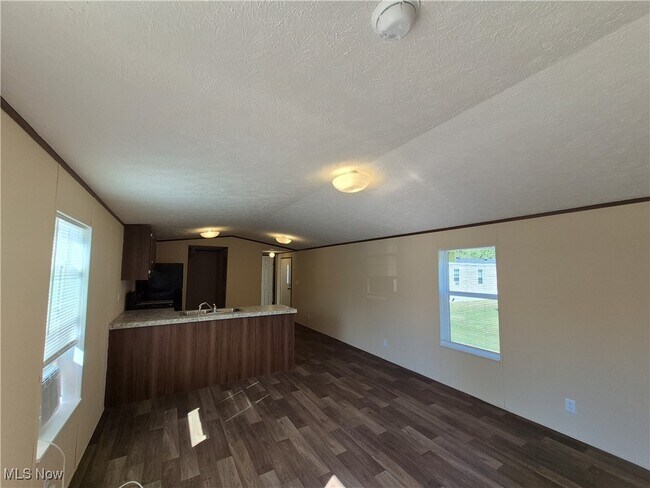 Photo - 120 Kenny Brook Ln